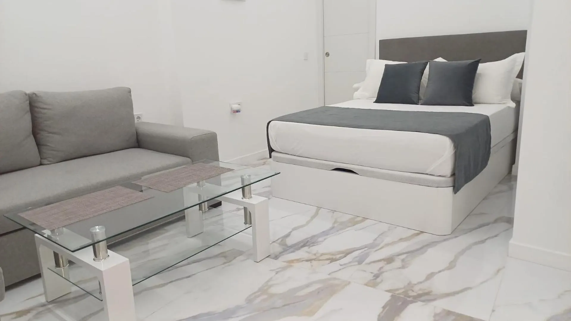 Apartment Diego De Vergara 36 Malaga Spain